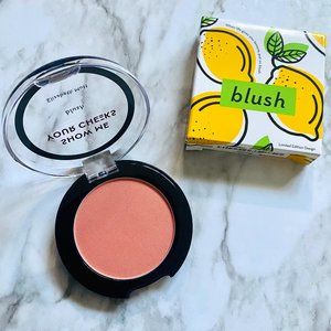 ELIZABETH MOTT Show Me Your Cheeks Powder Blush -- Soft Pink